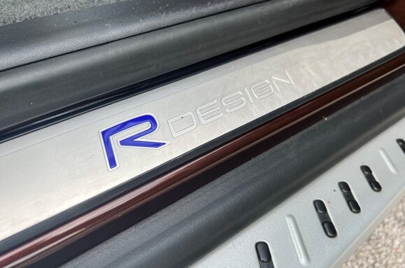 Volvo XC60 2.0 D4 R-DESIGN LUX NAV AUTO PAN ROOF 19