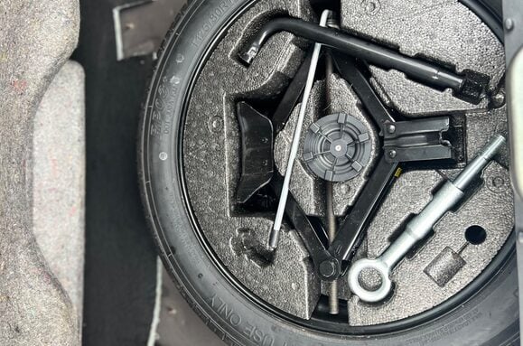 Volvo XC60 2.0 D4 R-DESIGN LUX NAV AUTO PAN ROOF 36