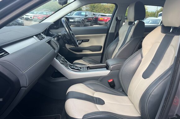 Land Rover Range Rover Evoque 2.2 SD4 DYNAMIC AUTO 30