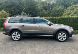 Volvo XC70 2.0 D3 SE LUX AUTO ESTATE 6