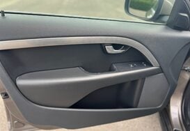Volvo XC70 2.0 D3 SE LUX AUTO ESTATE 27