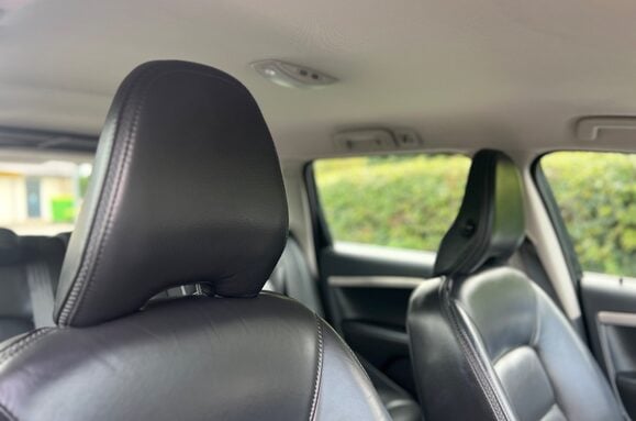 Volvo XC70 2.0 D3 SE LUX AUTO ESTATE 14
