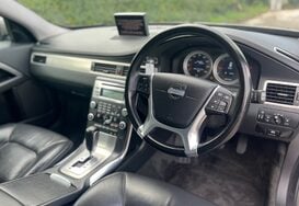 Volvo XC70 2.0 D3 SE LUX AUTO ESTATE 17