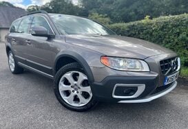 Volvo XC70 2.0 D3 SE LUX AUTO ESTATE 1