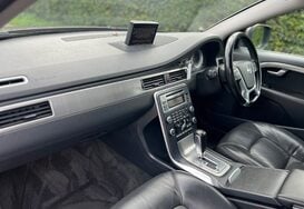 Volvo XC70 2.0 D3 SE LUX AUTO ESTATE 26