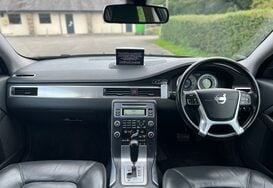 Volvo XC70 2.0 D3 SE LUX AUTO ESTATE 32