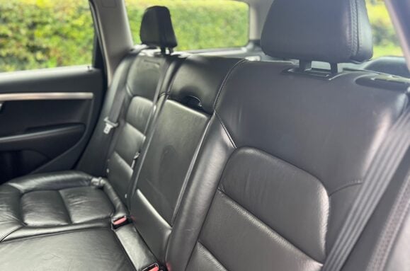Volvo XC70 2.0 D3 SE LUX AUTO ESTATE 29