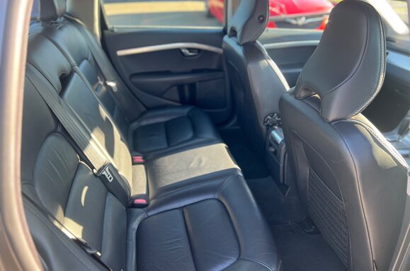 Volvo XC70 20 D3 SE LUX AUTO ESTATE 6