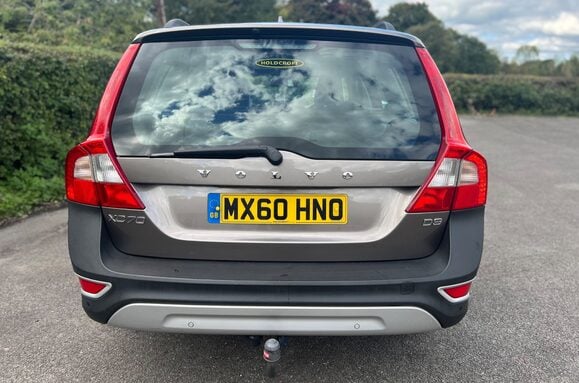 Volvo XC70 2.0 D3 SE LUX AUTO ESTATE 8