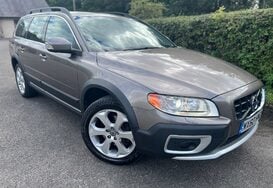 Volvo XC70 2.0 D3 SE LUX AUTO ESTATE 2