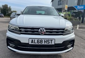 Volkswagen Tiguan R-LINE 2.0 TDI 4MOTION DSG AUTO GLASS PAN ROOF 2