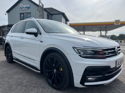 Volkswagen Tiguan R-LINE 2.0 TDI 4MOTION DSG AUTO GLASS PAN ROOF
