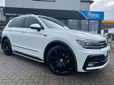 Volkswagen Tiguan R-LINE 2.0 TDI 4MOTION DSG AUTO GLASS PAN ROOF