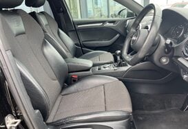 Audi A3 1.5 TFSI BLACK EDITION 17