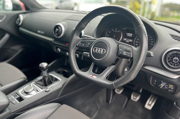 Audi A3 1.5 TFSI BLACK EDITION 14