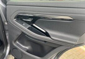 Land Rover Range Rover Evoque 1.5 P300e 12.2kWh R-Dynamic SE Auto Petrol/Hybrid 27