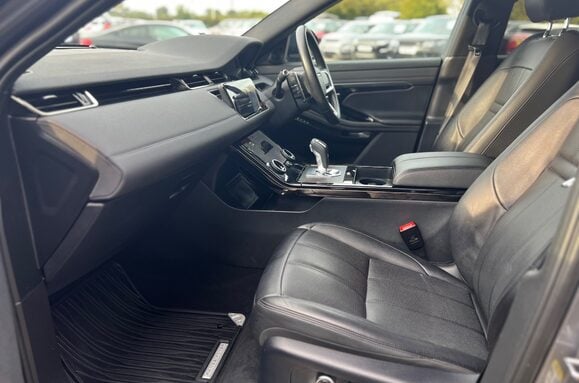 Land Rover Range Rover Evoque 1.5 P300e 12.2kWh R-Dynamic SE Auto Petrol/Hybrid 30