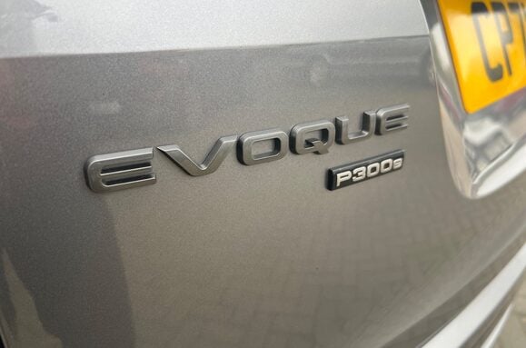 Land Rover Range Rover Evoque 1.5 P300e 12.2kWh R-Dynamic SE Auto Petrol/Hybrid 10