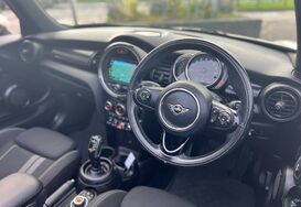 Mini Convertible COOPER S CLASSIC AUTO CONVERTIBLE 44