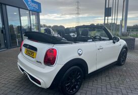 Mini Convertible COOPER S CLASSIC AUTO CONVERTIBLE 18