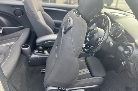 Mini Convertible COOPER S CLASSIC AUTO CONVERTIBLE 31