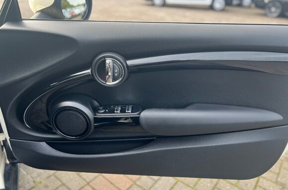 Mini Convertible COOPER S CLASSIC AUTO CONVERTIBLE 30