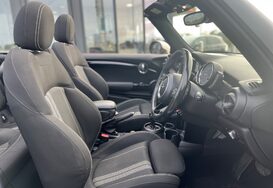 Mini Convertible COOPER S CLASSIC AUTO CONVERTIBLE 28