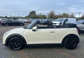 Mini Convertible COOPER S CLASSIC AUTO CONVERTIBLE 22