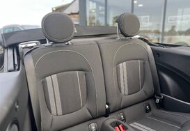 Mini Convertible COOPER S CLASSIC AUTO CONVERTIBLE 32