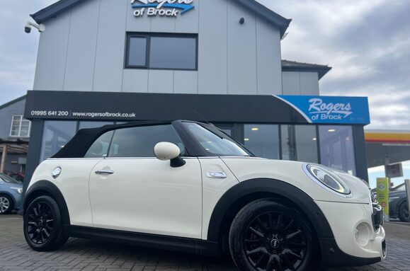 Mini Convertible COOPER S CLASSIC AUTO CONVERTIBLE 2