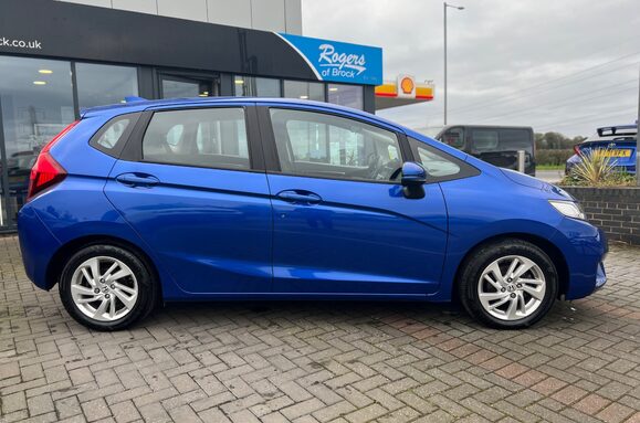 Honda Jazz 1.3 I-VTEC SE 5 DOOR £35 ROAD TAX 7