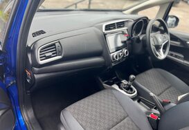 Honda Jazz 1.3 I-VTEC SE 5 DOOR £35 ROAD TAX 30