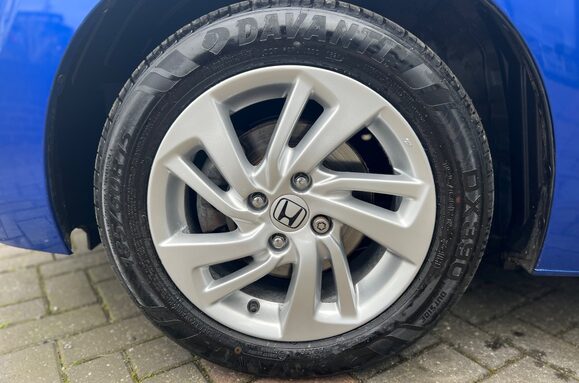 Honda Jazz 1.3 I-VTEC SE 5 DOOR £35 ROAD TAX 16