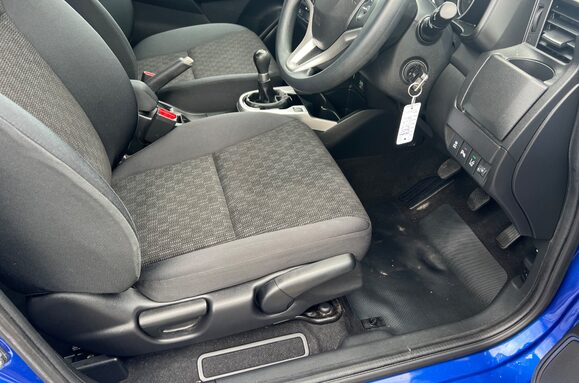 Honda Jazz 1.3 I-VTEC SE 5 DOOR £35 ROAD TAX 21