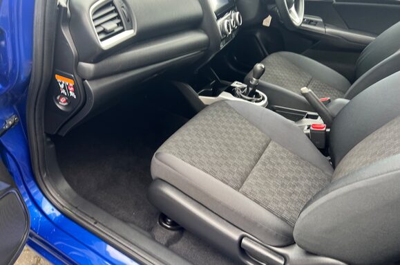 Honda Jazz 1.3 I-VTEC SE 5 DOOR £35 ROAD TAX 33