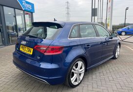 Audi A3 SPORTBACK 2.0 TDI QUATTRO S LINE AUTO 9