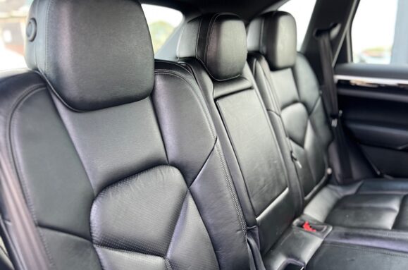 Porsche Cayenne 3.0 D V6 TIPTRONIC S AUTO 19