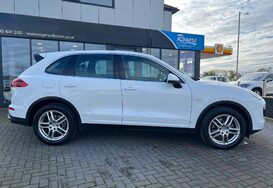 Porsche Cayenne 3.0 D V6 TIPTRONIC S AUTO 6