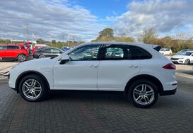 Porsche Cayenne 3.0 D V6 TIPTRONIC S AUTO 10