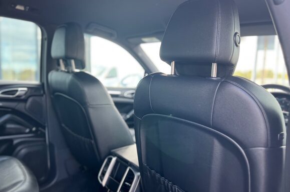 Porsche Cayenne 3.0 D V6 TIPTRONIC S AUTO 18