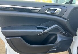 Porsche Cayenne 3.0 D V6 TIPTRONIC S AUTO 27