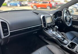 Porsche Cayenne 3.0 D V6 TIPTRONIC S AUTO 25
