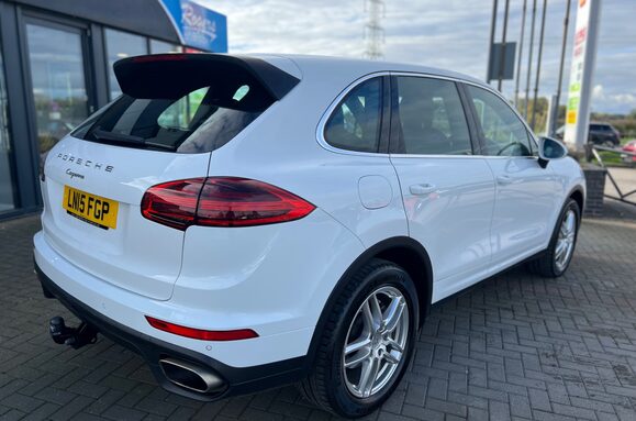 Porsche Cayenne 3.0 D V6 TIPTRONIC S AUTO 7