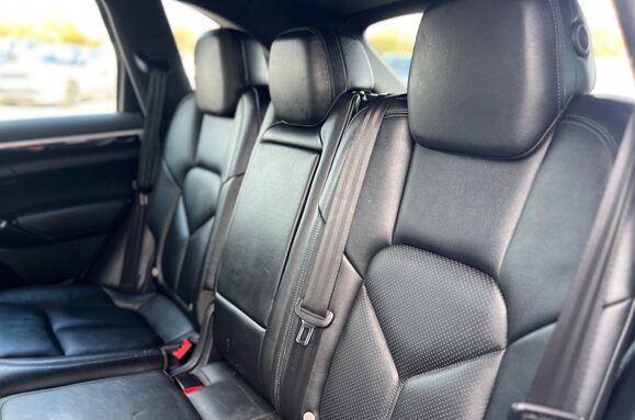 Porsche Cayenne 3.0 D V6 TIPTRONIC S AUTO 29
