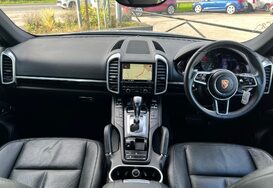 Porsche Cayenne 3.0 D V6 TIPTRONIC S AUTO 32