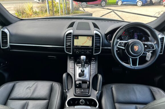 Porsche Cayenne 3.0 D V6 TIPTRONIC S AUTO 32