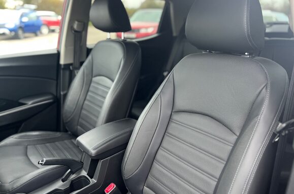 SsangYong Tivoli Tivoli 1.5P Ultimate Nav Auto Euro 6 (s/s) 5dr 29