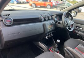 Dacia Duster Duster 1.3 TCe Techroad Euro 6 (s/s) 5dr 28