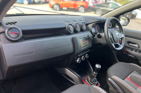 Dacia Duster Duster 1.3 TCe Techroad Euro 6 (s/s) 5dr 28