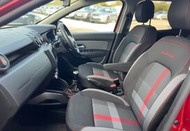 Dacia Duster Duster 1.3 TCe Techroad Euro 6 (s/s) 5dr 27